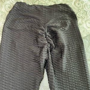 Booty lifting Black leggings